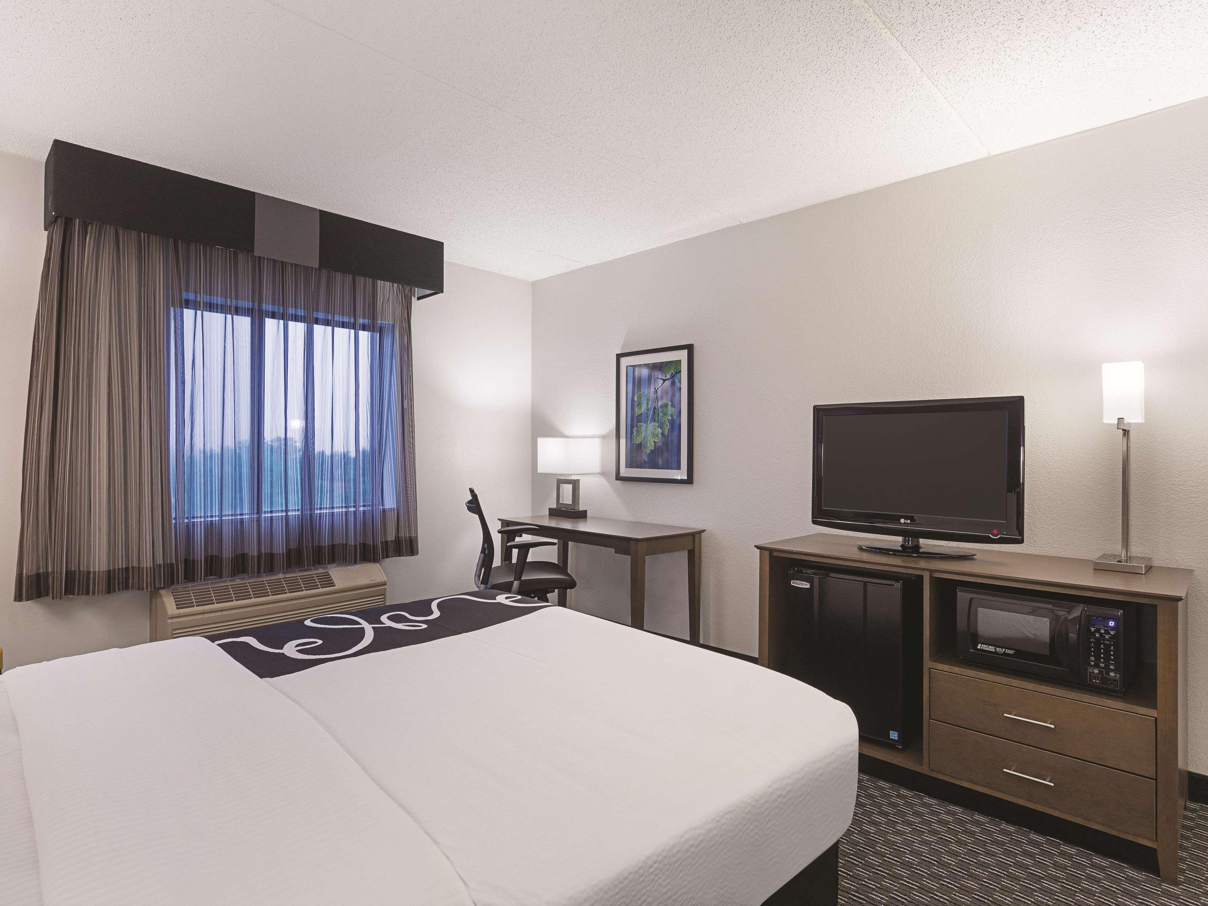 La Quinta By Wyndham Baltimore BWI Airport Linthicum Bagian luar foto